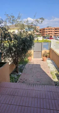 Chalet adosado en Mora d'Ebre - Foto 2