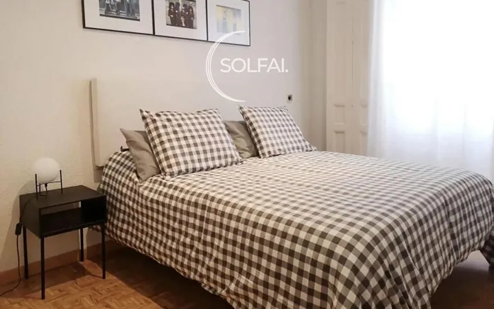 Piso en Calle de Atocha, Huertas-Cortes - Foto 1