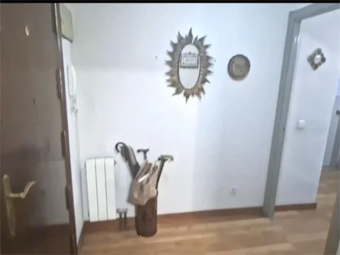 Piso en  Calle de Pont de Molins 8 - Foto 7