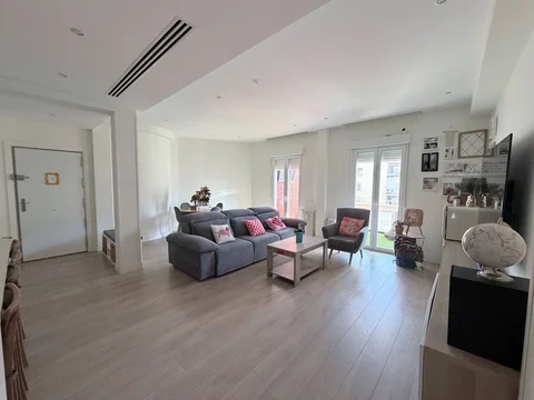 Piso en calle del Doctor Esquerdo, 170 - Foto 1