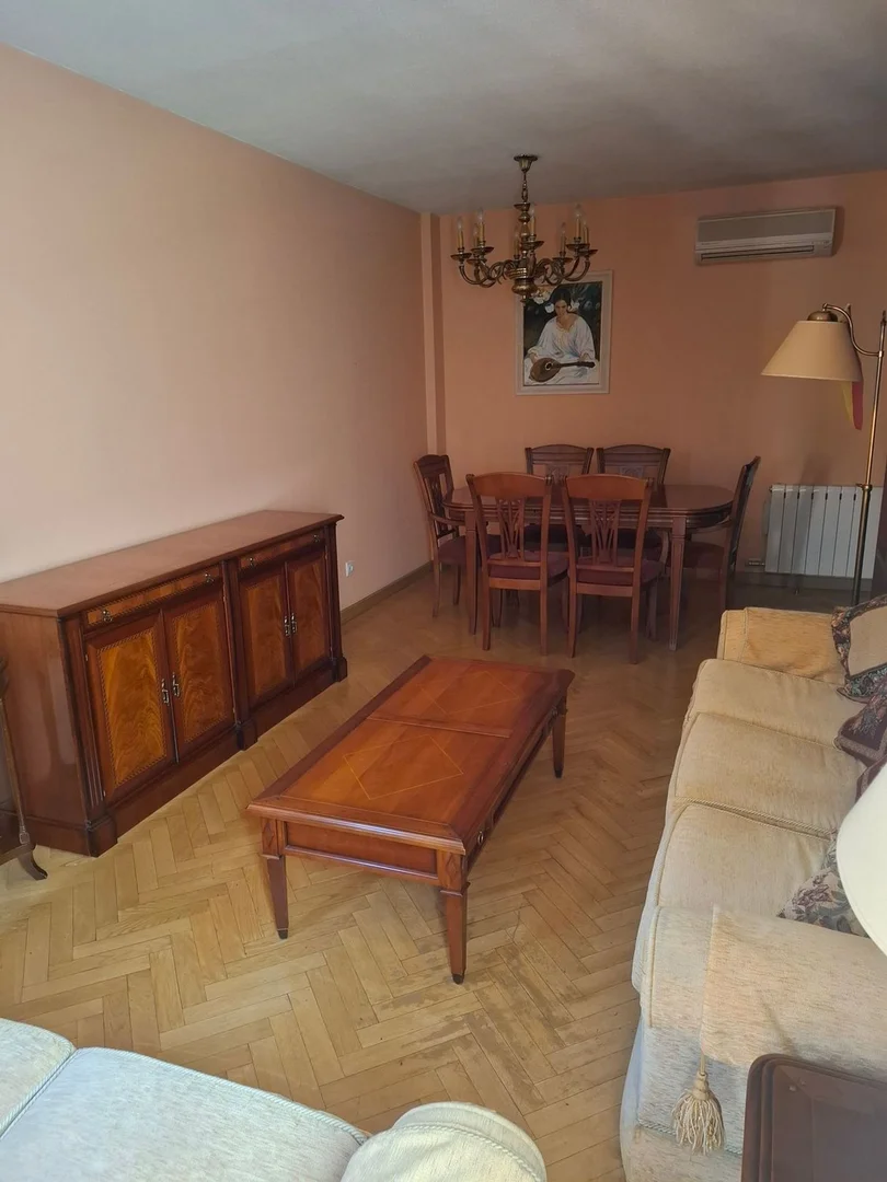 Piso en Avenida de los Poblados, 131 - Foto 1