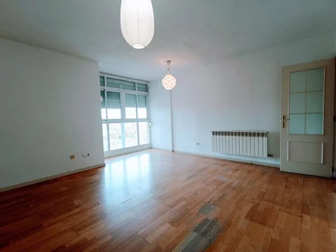 Piso en Camino de Perales - Foto 1