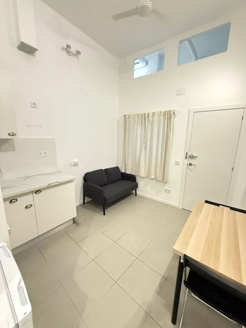 Estudio en calle de l'Artesania, 164 - Foto 3