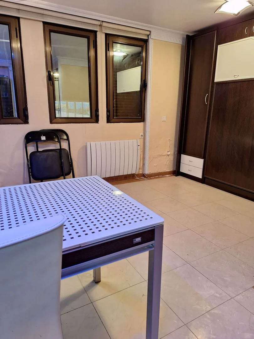 Estudio en calle de Ricardo Ortiz, 7 - Foto 1