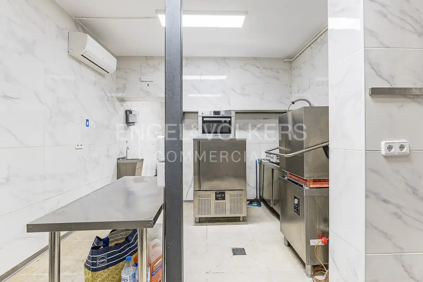 Local comercial en  Barcelona Capital - Foto 3