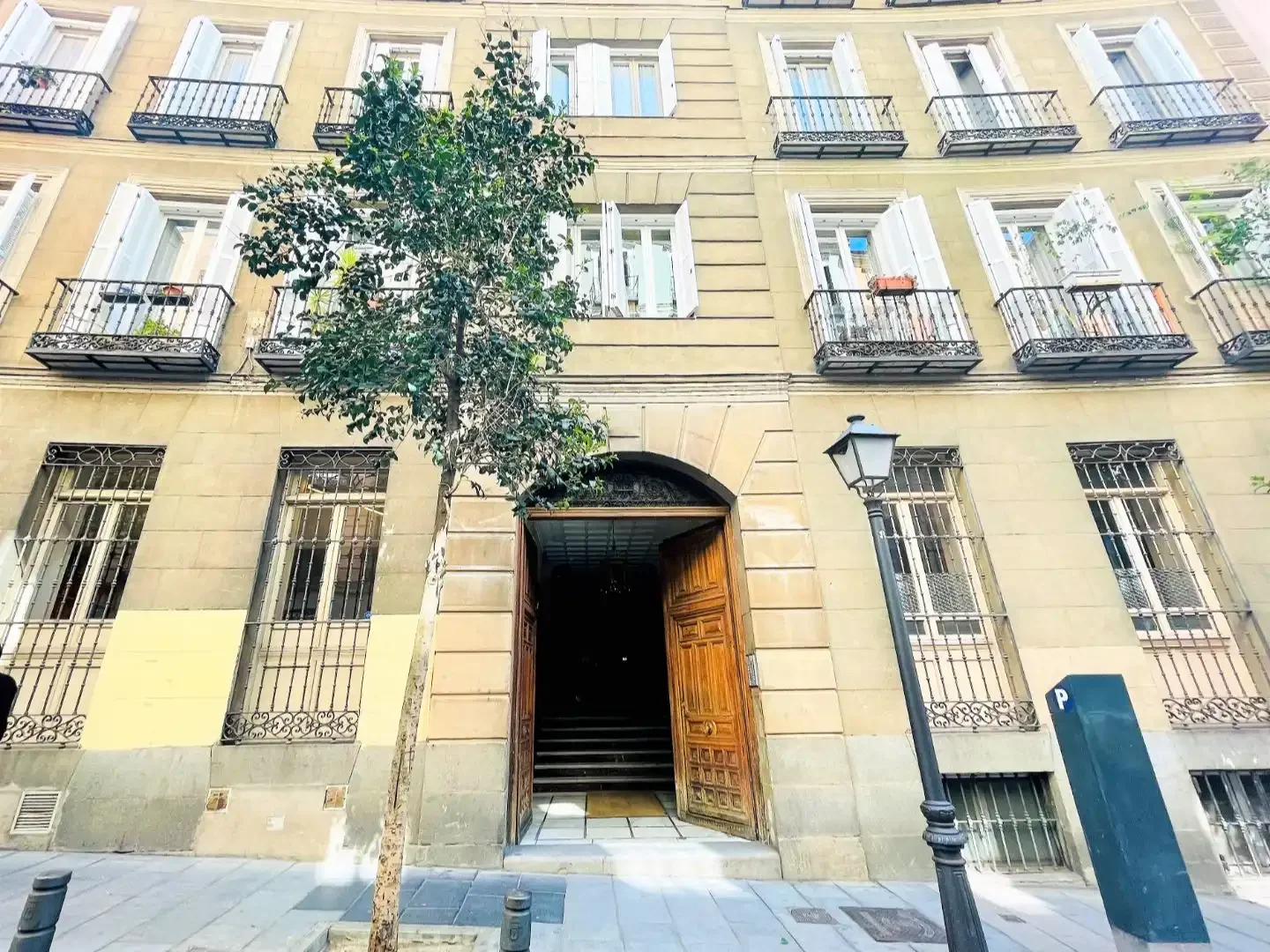 Piso en  Calle de Campomanes 6 - Foto 12