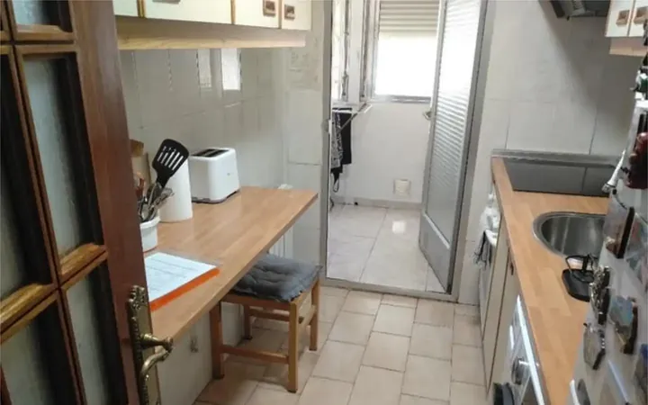 Piso en Barrio de Hortaleza - Foto 1