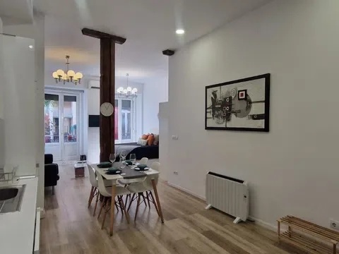 Piso en calle del Amparo, 46 - Foto 2