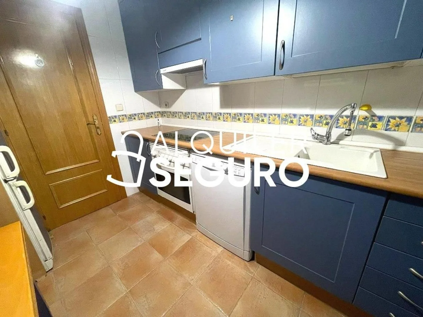Piso en Calle de Ladera de los Almendros, Valdebernardo - Valderrivas - Foto 5