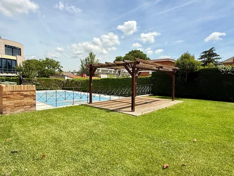 Chalet adosado en Canillejas - Foto 1