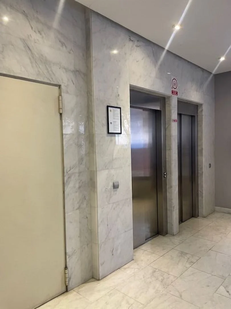 Piso en calle de Belfast, 13 - Foto 2