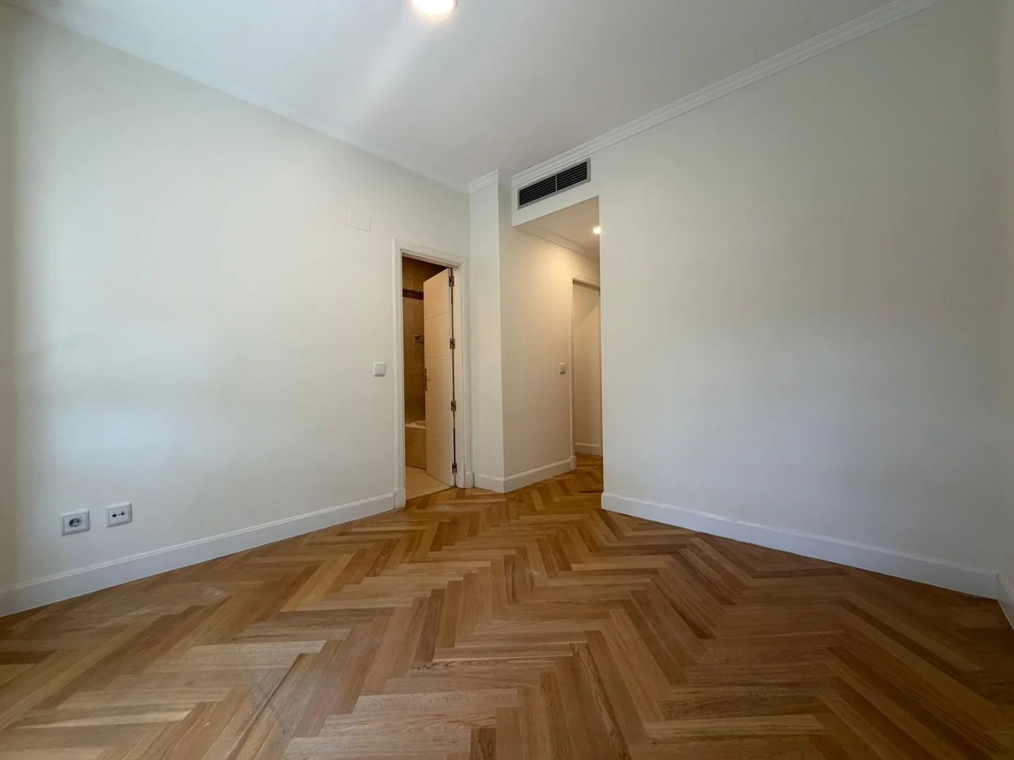 Piso en Avenida de los Andes, Conde Orgaz-Piovera - Foto 2