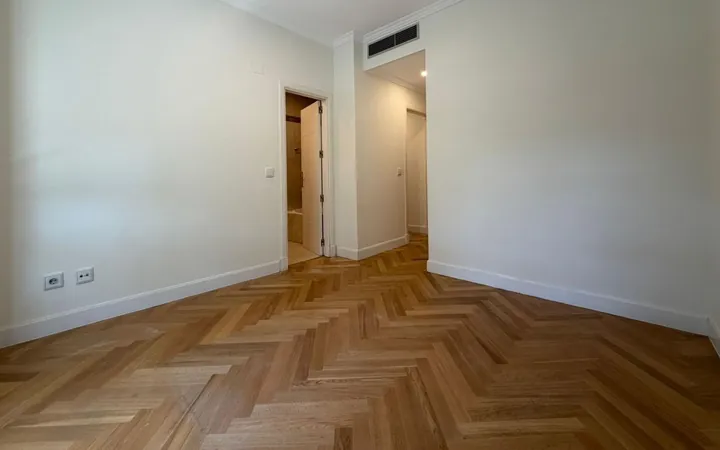 Piso en Avenida de los Andes, Conde Orgaz-Piovera - Foto 2