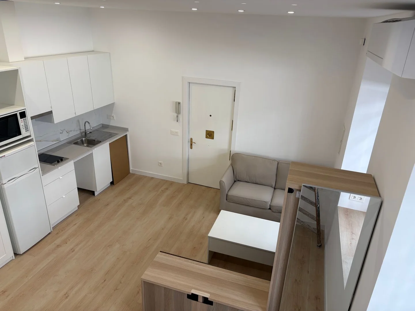 Estudio en calle de Antonio Pérez, 17 - Foto 6