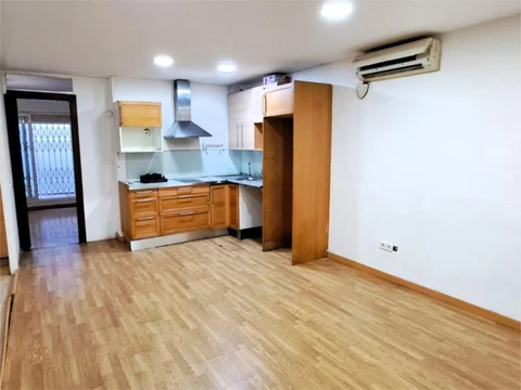 Piso en  Carrer Mare de Déu de les Neus 72 - Foto 1