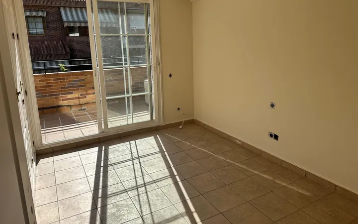 Chalet adosado en Calle de la Cueva de Montesinos, Tres Olivos - Valverde - Foto 17