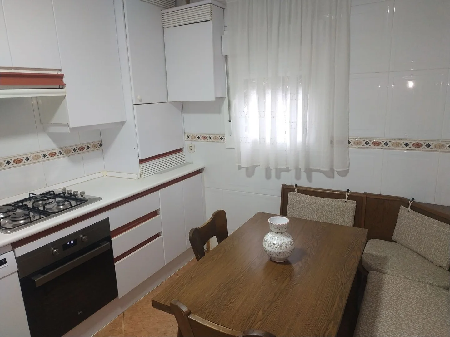 Chalet adosado en Barrio Orcasitas - Foto 3