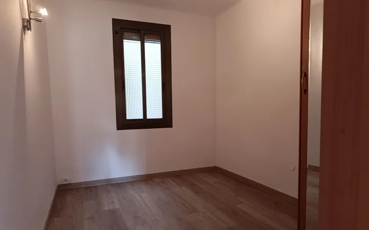 Piso en Calle dels Ferrocarrils Catalans, 80, La Marina del Port - Foto 6