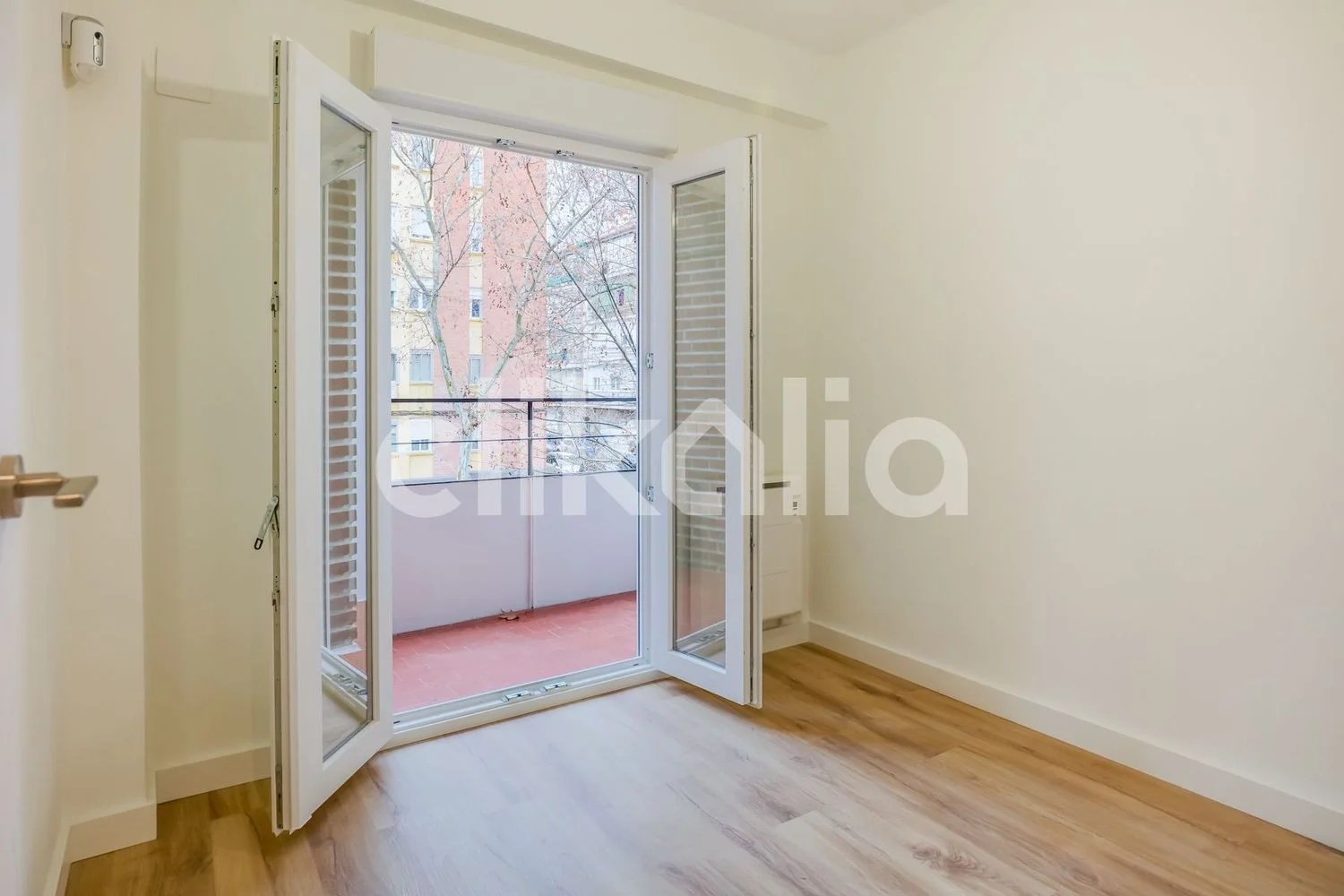 Piso en calle de Sáhara