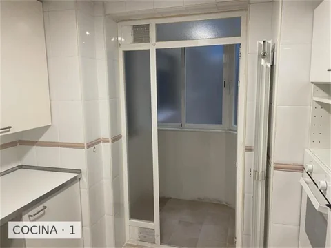 Piso en  Calle de Sor Ángela de la Cruz 8 - Foto 17