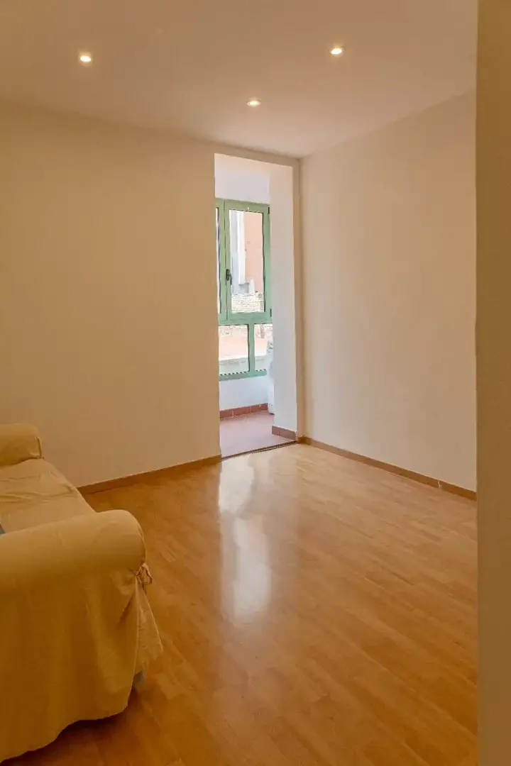 Piso en  Carrer de Còrsega 687 - Foto 3