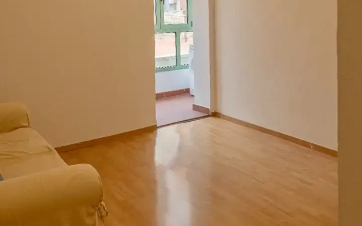 Piso en  Carrer de Còrsega 687 - Foto 3