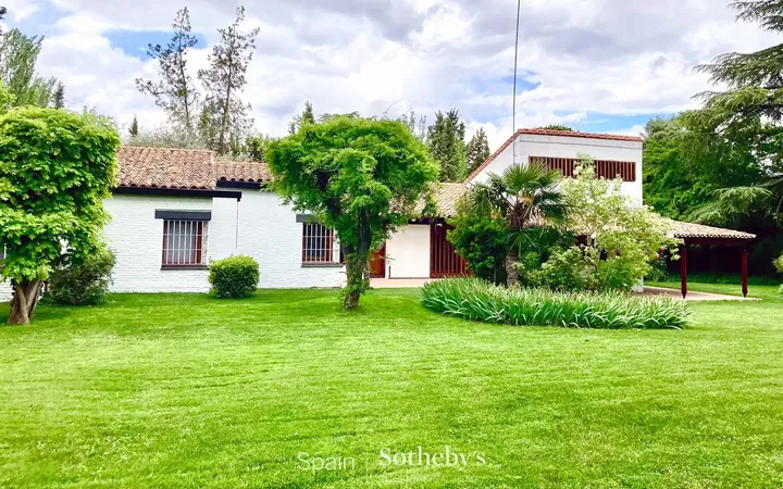Chalet en  Calle de Guecho - Foto 2