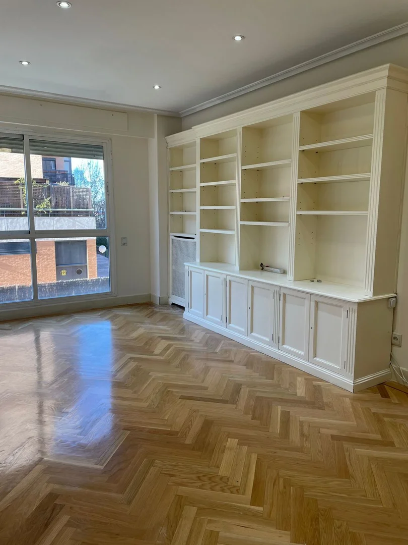 Piso en avenida del Talgo, 224 - Foto 3