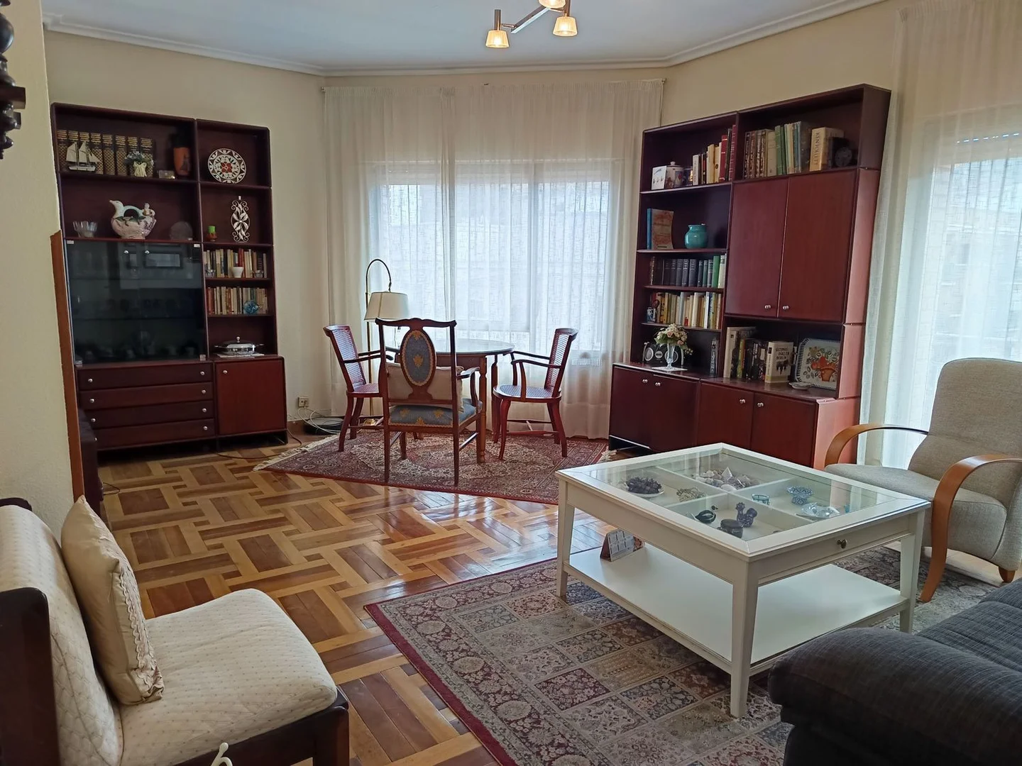 Piso en Barrio Guindalera - Foto 1