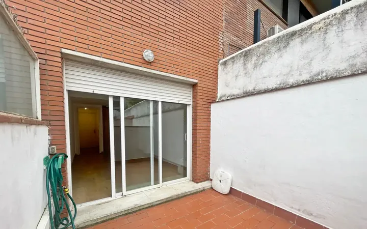 Estudio en  Carrer d'Homer 42 - Foto 4