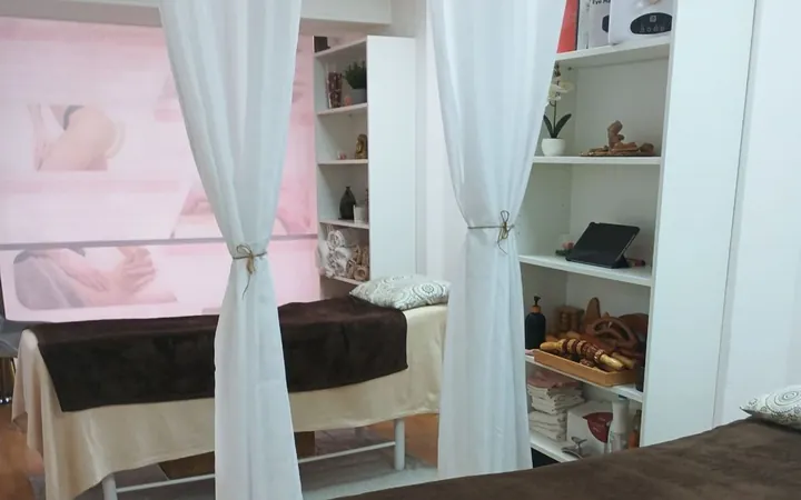 Clínica de fisioterapia en El Camp de l'Arpa del Clot, El Camp de l'Arpa del Clot - Foto 15