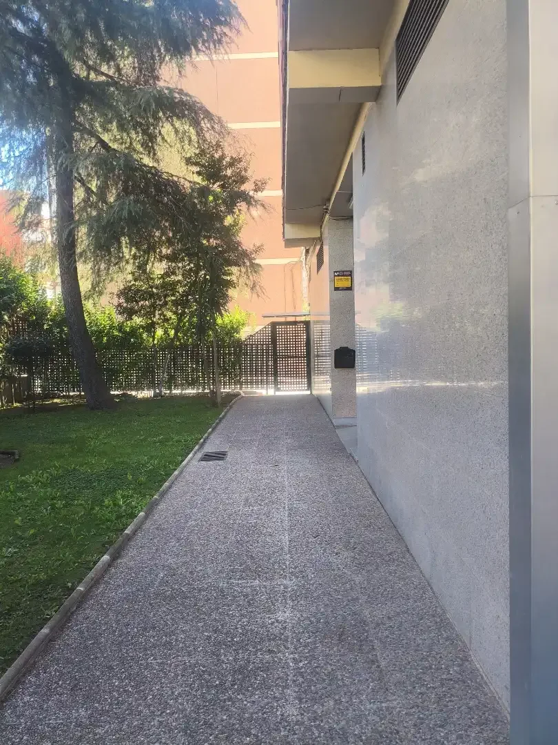 Piso en  Calle de Ángel Luis de la Herrán 1 - Foto 2