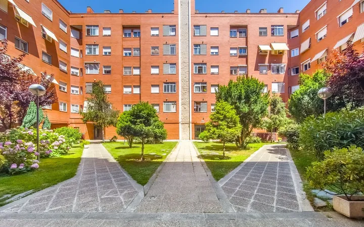 Piso en Calle Alcalá, Quintana - Foto 1