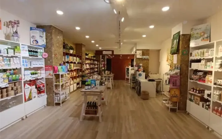 Local comercial en Eixample Esquerra - Foto 1