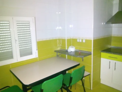 Piso en calle de Soledad Cazorla, 14 - Foto 4