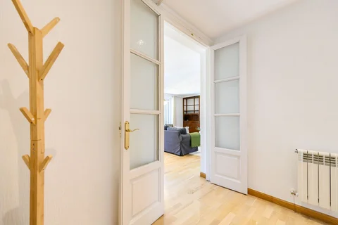 Piso en calle de Ferraz, 5 - Foto 1