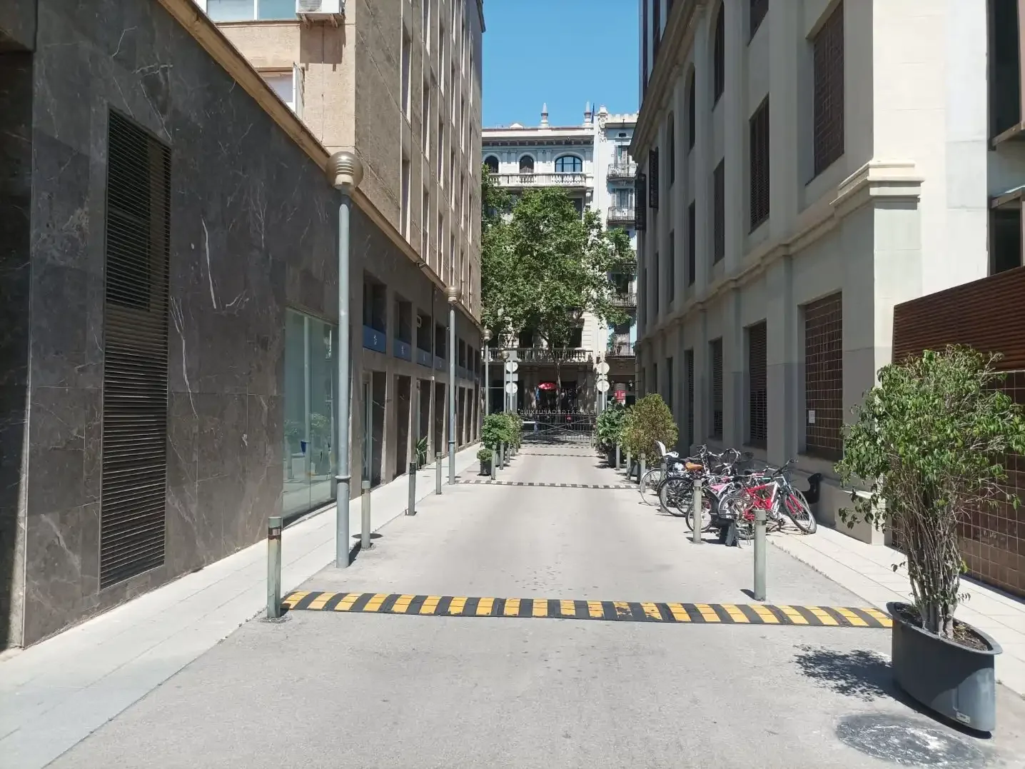 Garaje en  Carrer de Còrsega 408 - Foto 3