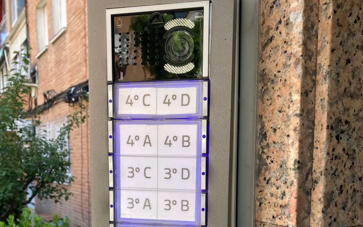 Piso en Calle Pico de los Artilleros, 108 - Foto 2