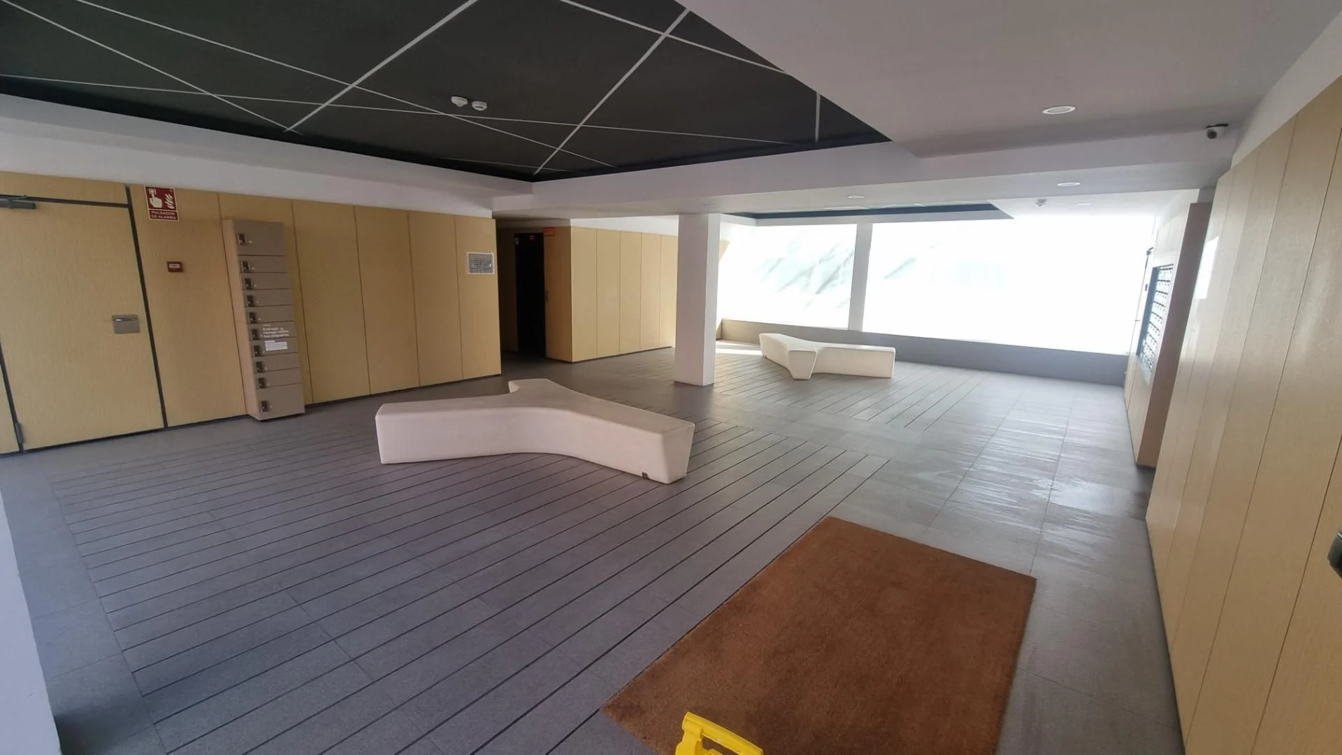 Piso en  Calle de Pilar de Madariaga Rojo 9 - Foto 4