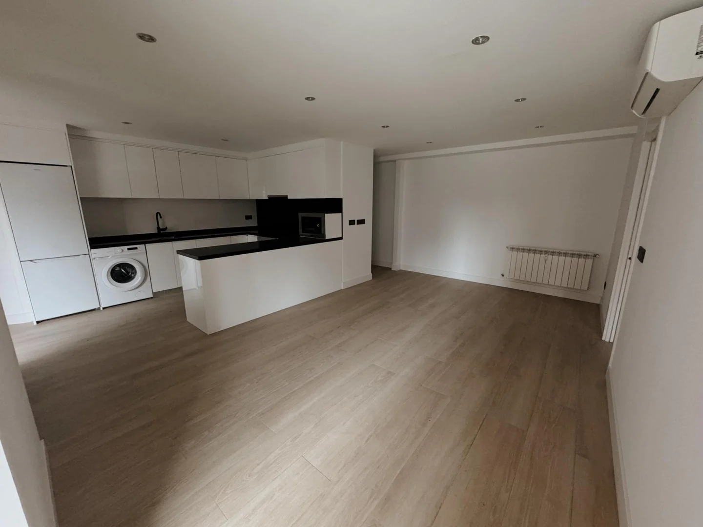 Piso en  Calle de Pedro Rico 27 - Foto 5