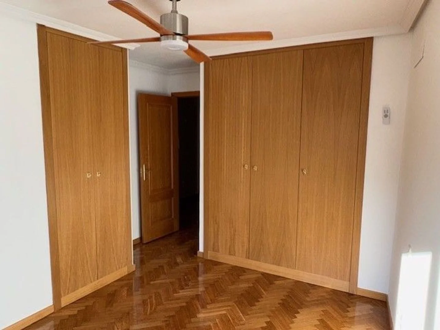 Chalet adosado en Barrio Arroyo del Fresno - Foto 6