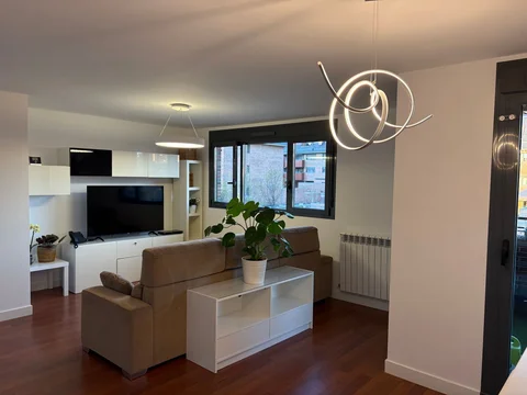 Piso en avenida Víctimas del Terrorismo, 35 - Foto 1