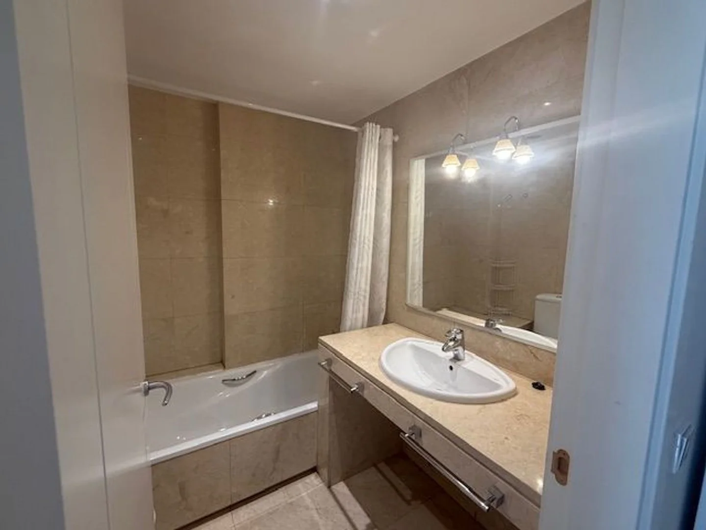 Piso en calle de María de Portugal, 42 - Foto 7