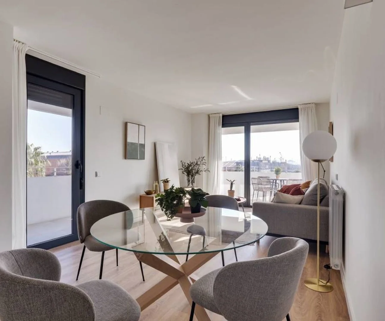 Piso en Paseo de la Zona Franca, La Marina del Prat Vermell - Foto 3