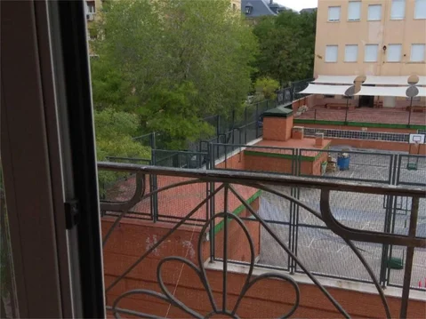 Piso en  Calle de Juan Álvarez Mendizábal 99 - Foto 1