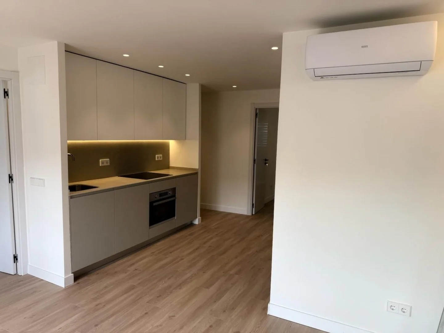 Piso en calle de Ascao, 60 - Foto 3