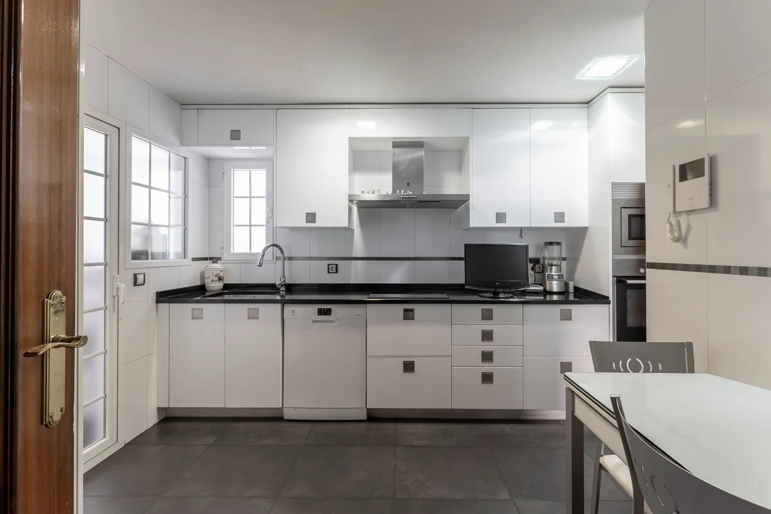 Piso en calle de Ramón Gómez de la Serna, 29