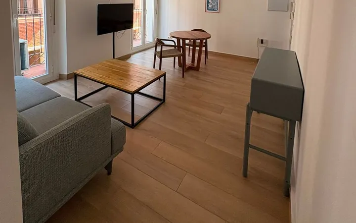 Piso en Lavapiés-Embajadores - Foto 1