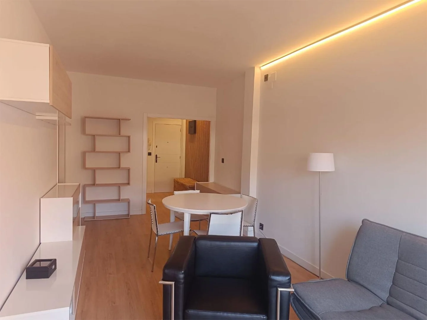 Piso en  Carrer de Pau Alsina 100 - Foto 3