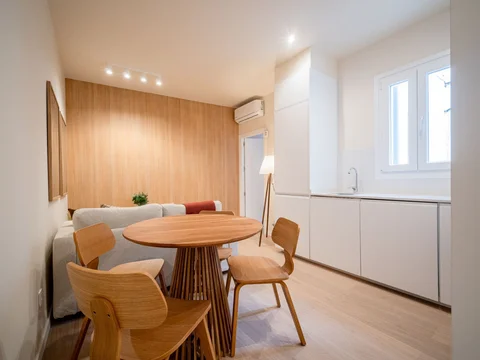 Piso en calle de Alfonso XII - Foto 4